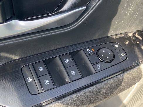 New 2026 Nissan Kicks SV image 15