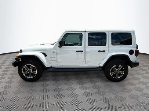 Used 2023 Jeep Wrangler Unlimited Sahara AWD/4WD image 9