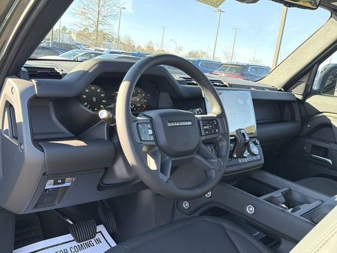 New 2026 Land Rover Defender 110 X-Dynamic SE image 10