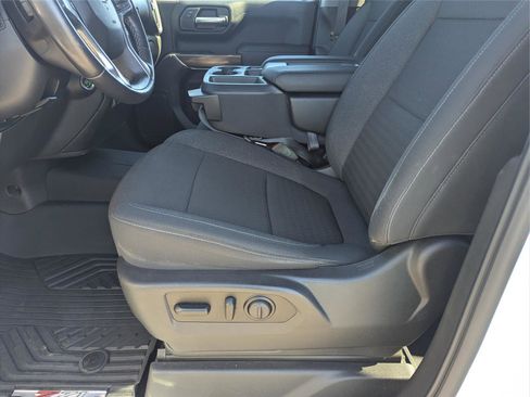 Used 2021 Chevrolet Silverado 1500 RST image 17