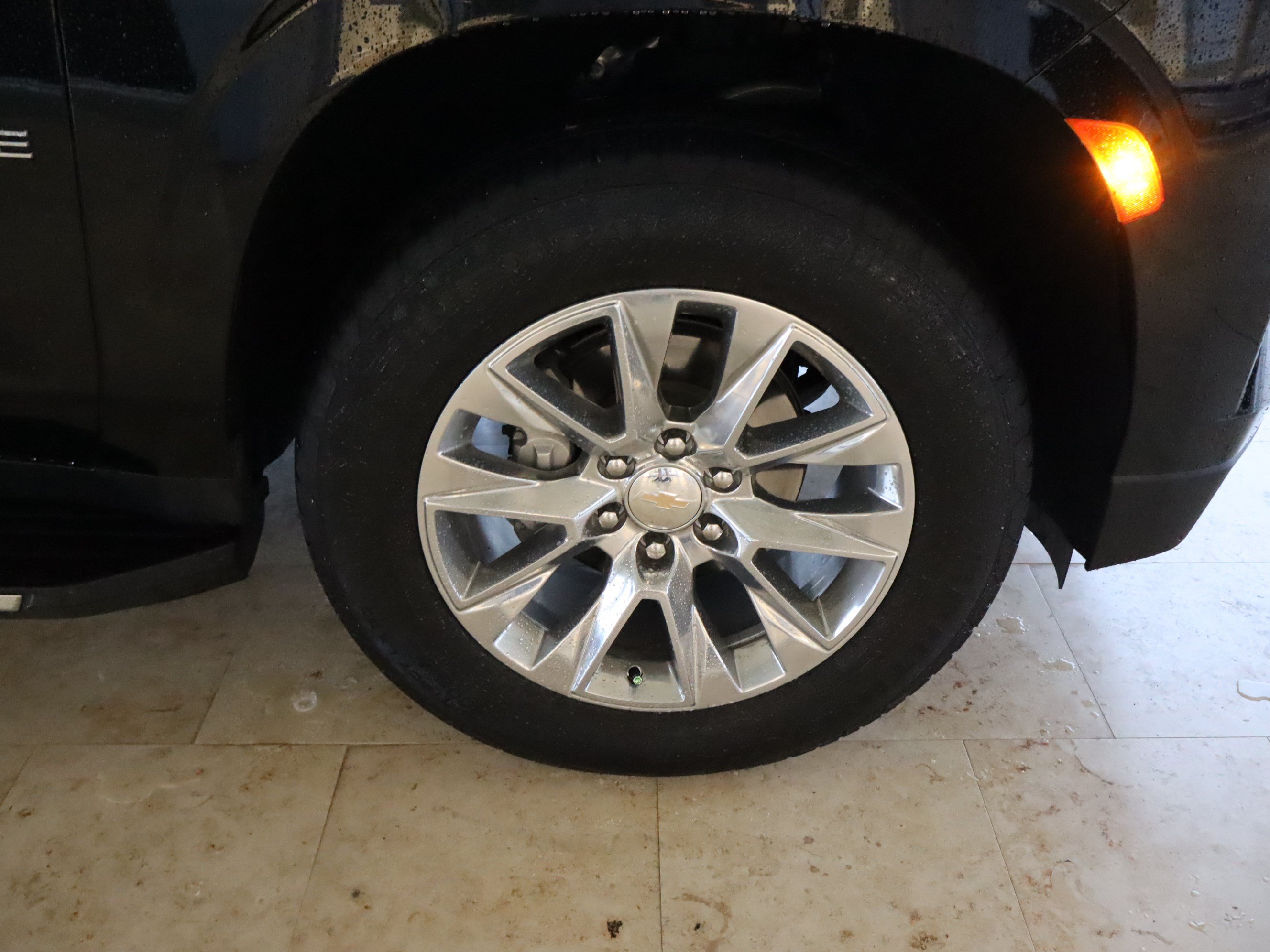 Used 2024 Chevrolet Tahoe Premier AWD/4WD image 42