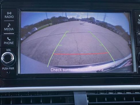 Used 2019 Mitsubishi Eclipse Cross ES FWD image 24
