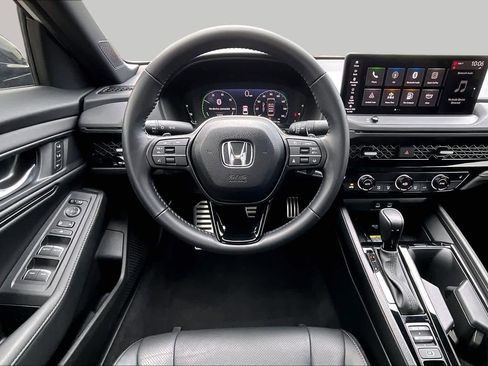 Used 2025 Honda Accord Sport image 6