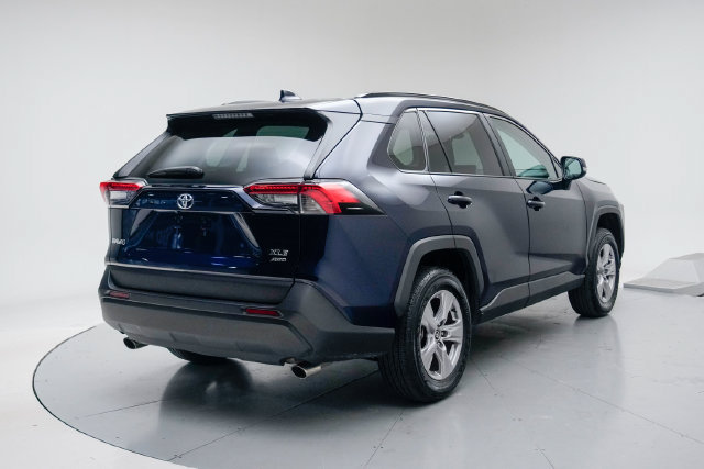 Used 2025 Toyota RAV4 XLE AWD/4WD image 4