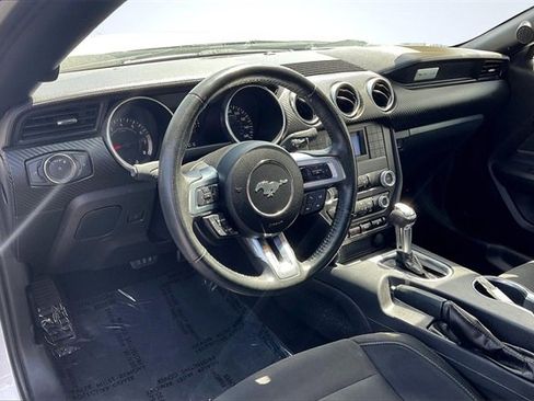 Certified 2022 Ford Mustang Convertible image 6