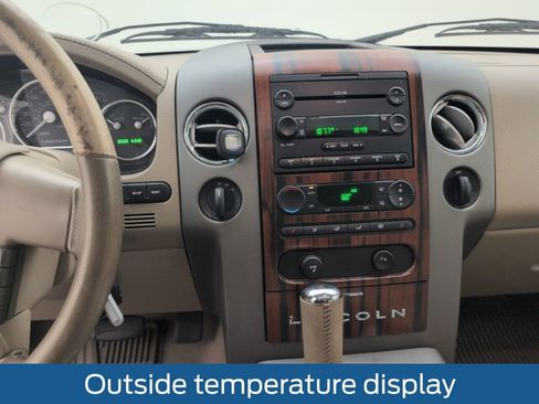 Used 2006 Lincoln Mark LT Base image 18