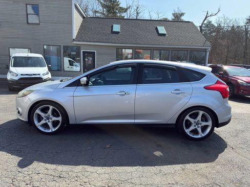 Used 2014 Ford Focus Titanium FWD image 4