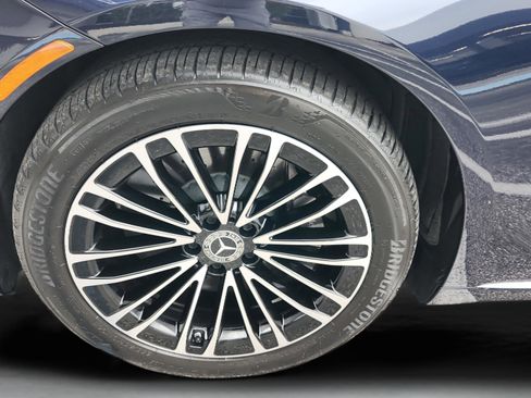 Certified 2023 Mercedes-Benz S 580 4MATIC Sedan image 38