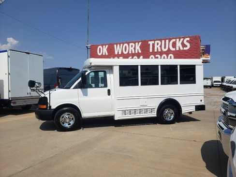 Used 2011 Chevrolet Express 3500 w/ School Bus Package RWD image 2