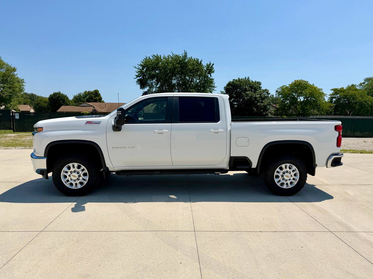 Used 2021 Chevrolet Silverado 3500 LT w/ All Star Edition AWD/4WD image 2