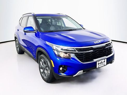 Certified 2024 Kia Seltos S image 3