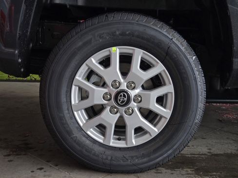 New 2026 Toyota Tacoma SR5 image 4