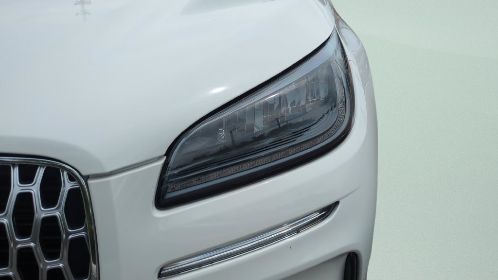 Used 2026 Lincoln Corsair Premiere FWD image 24