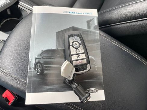 Used 2020 Ford Edge Titanium AWD/4WD image 48