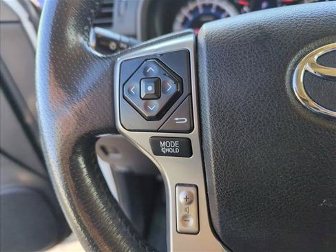 Used 2016 Toyota 4Runner SR5 Premium RWD image 17