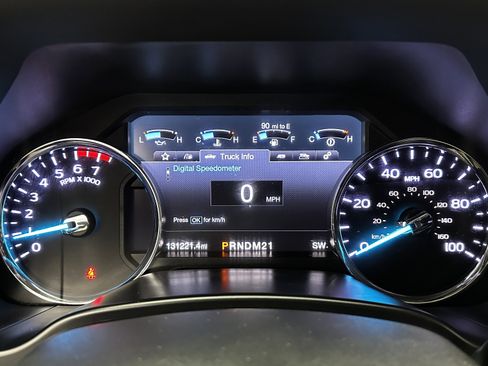 Used 2019 Ford F250 Lariat w/ Chrome Package image 17