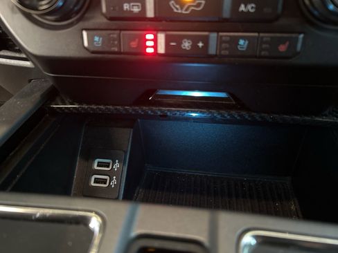 Used 2019 Ford F150 Raptor w/ Equipment Group 802A Luxury image 22