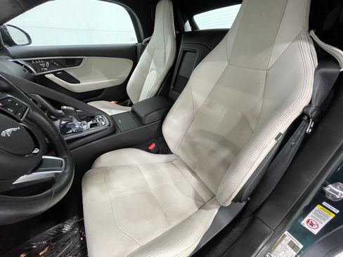 Used 2021 Jaguar F-TYPE Convertible RWD image 13