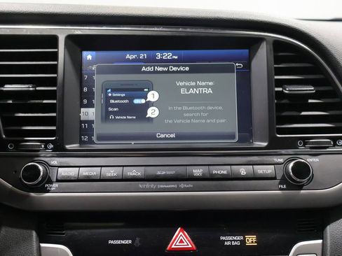 Used 2017 Hyundai Elantra Limited w/ Limited Ultimate Package 05 FWD image 30