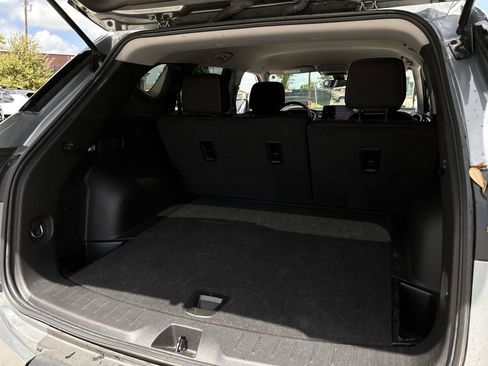 Used 2025 Chevrolet Blazer LT image 33