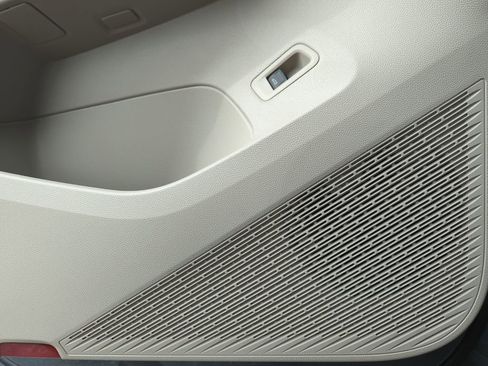 New 2026 Volkswagen Atlas SE image 29