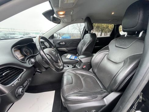 Used 2020 Jeep Cherokee Limited image 26