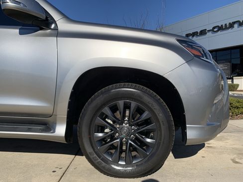 Used 2023 Lexus GX 460 Premium image 13