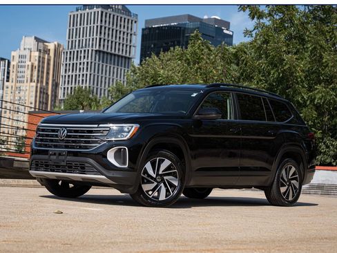 Certified 2026 Volkswagen Atlas SE AWD/4WD image 1