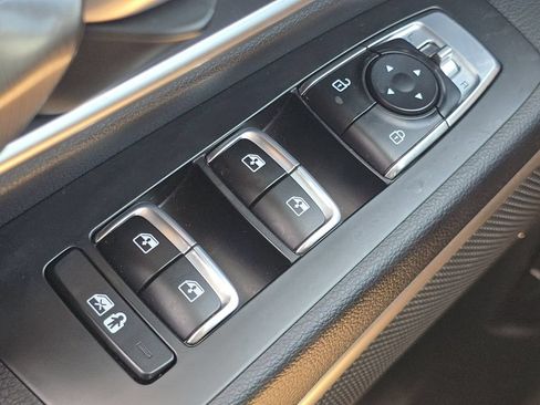 Used 2024 Kia Telluride LX FWD image 25