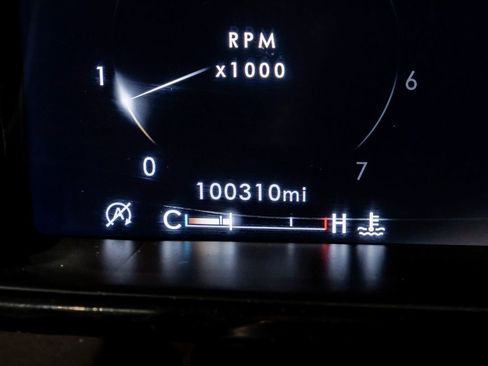 Used 2020 Lincoln Navigator Black Label w/ Cargo Convenience Package image 24