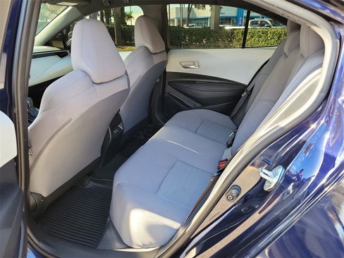 Used 2023 Toyota Corolla SE image 9