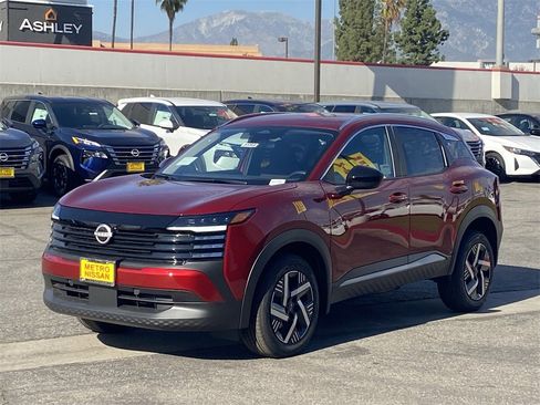 New 2026 Nissan Kicks SV image 5