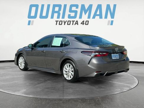 Used 2024 Toyota Camry SE FWD image 5