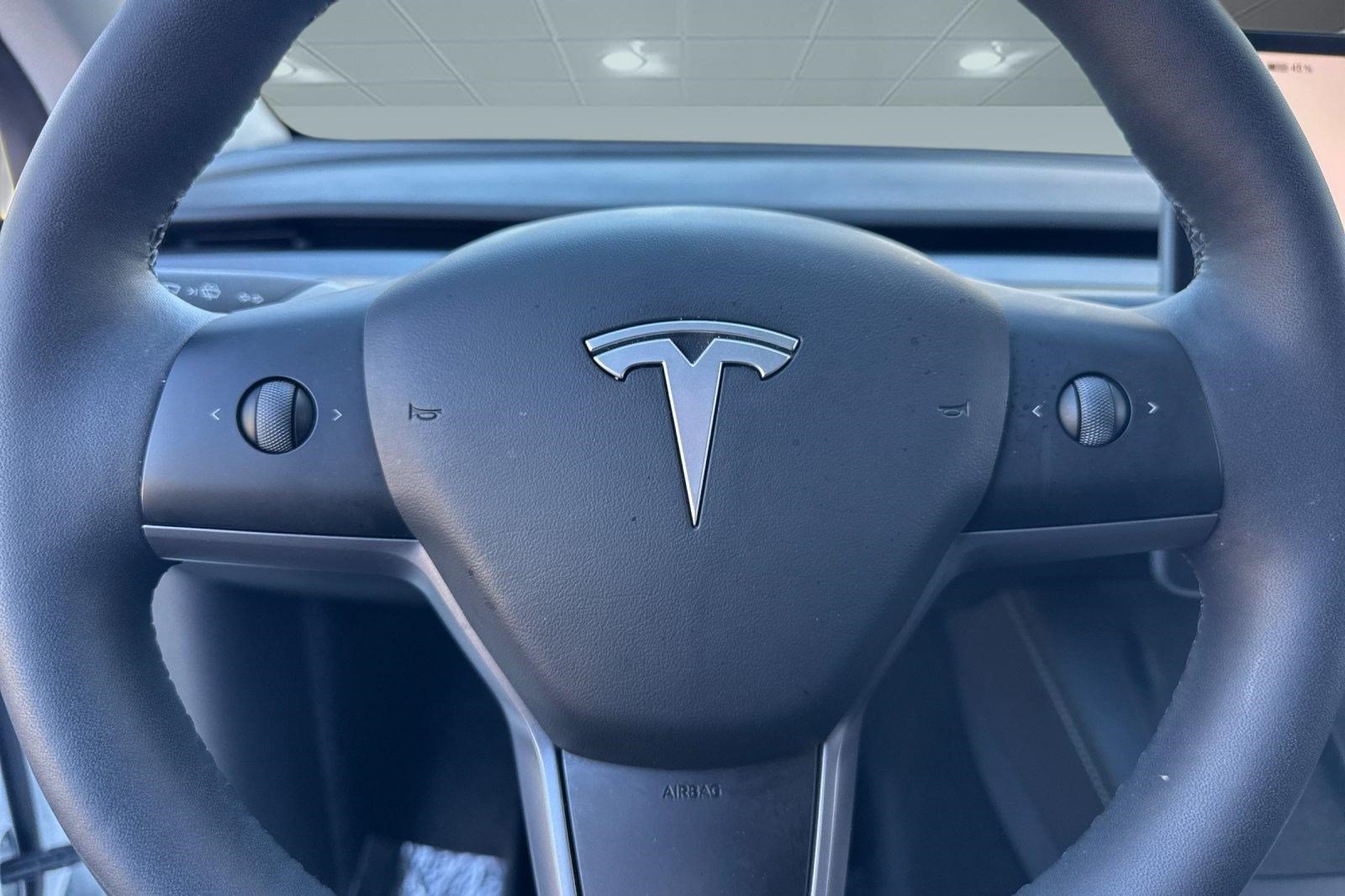 Used 2025 Tesla Model Y Long Range AWD/4WD image 10