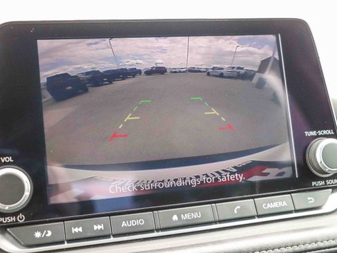 Used 2023 Nissan Rogue S AWD/4WD image 23