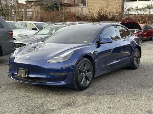 Used 2021 Tesla Model 3 Standard Range Plus image 7