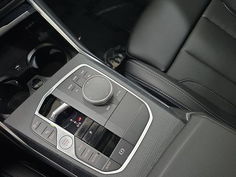 New 2026 BMW 330i Sedan w/ M Sport Package RWD image 19