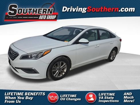 Used 2016 Hyundai Sonata SE FWD image 1