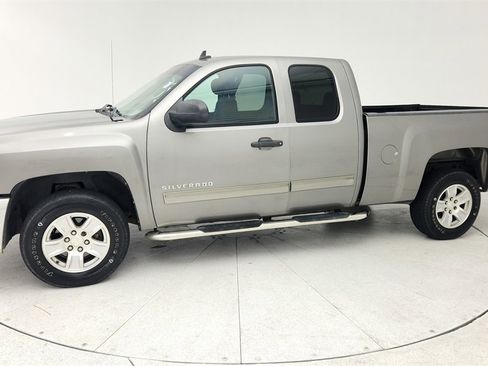 Used 2012 Chevrolet Silverado 1500 LS image 2