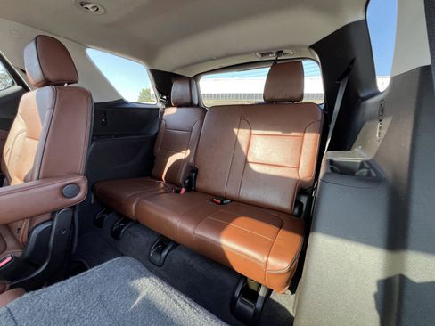 Used 2019 Chevrolet Traverse High Country image 44