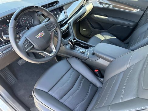 New 2025 Cadillac XT6 Premium Luxury w/ Platinum Package image 26