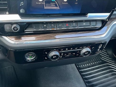 Used 2023 Chevrolet Silverado 1500 LT RWD image 17
