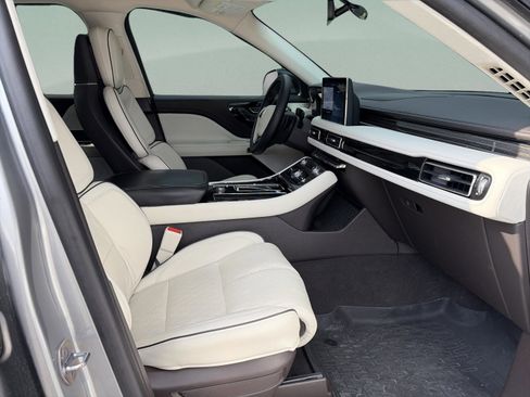 Used 2024 Lincoln Aviator Black Label w/ Dynamic Handling Package image 19