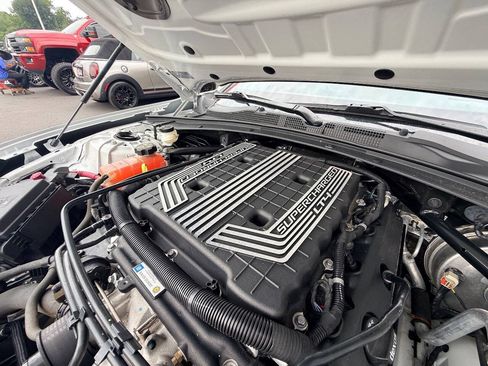 Used 2022 Chevrolet Camaro ZL1 RWD image 41