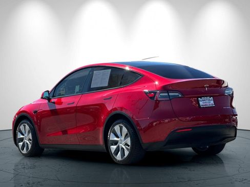 Used 2021 Tesla Model Y Long Range AWD/4WD image 6