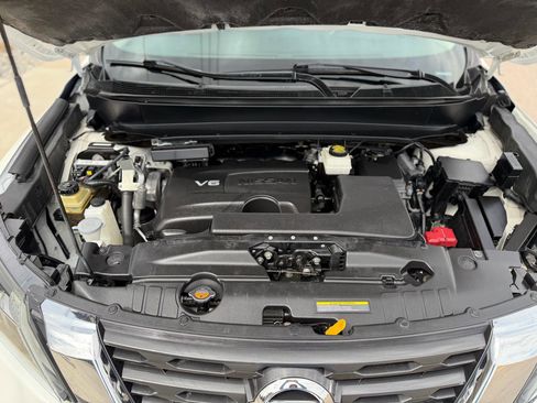 Used 2019 Nissan Pathfinder SL AWD/4WD image 21
