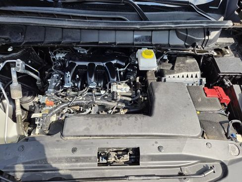 Used 2025 Nissan Pathfinder SL FWD image 30