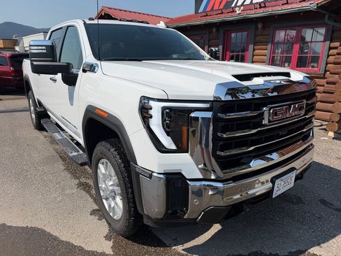 Used 2024 GMC Sierra 2500 SLT w/ SLT Premium Package AWD/4WD image 2