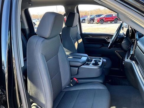 Used 2024 Chevrolet Silverado 2500 LT image 30