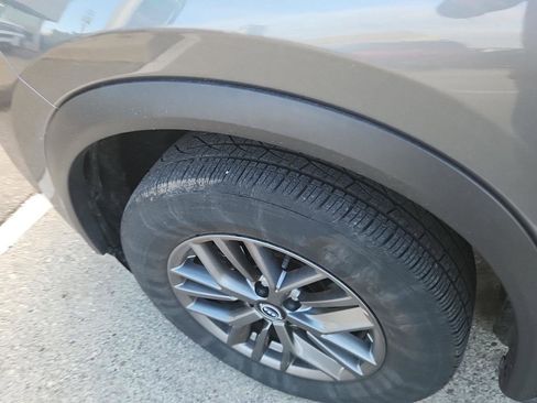 Used 2023 Nissan Rogue S image 9